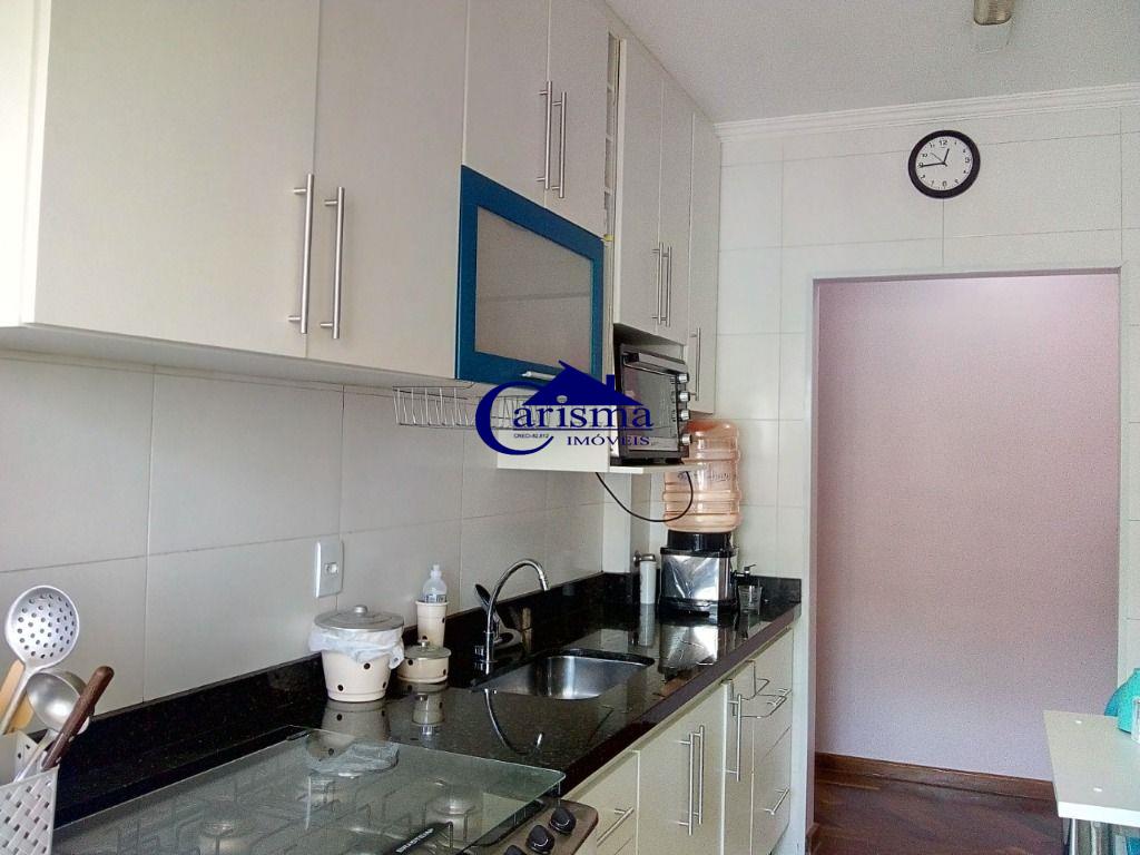 Apartamento à venda com 3 quartos, 76m² - Foto 7