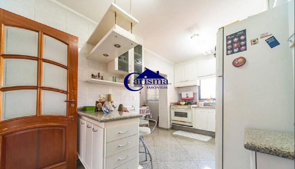 Apartamento à venda com 3 quartos, 170m² - Foto 11