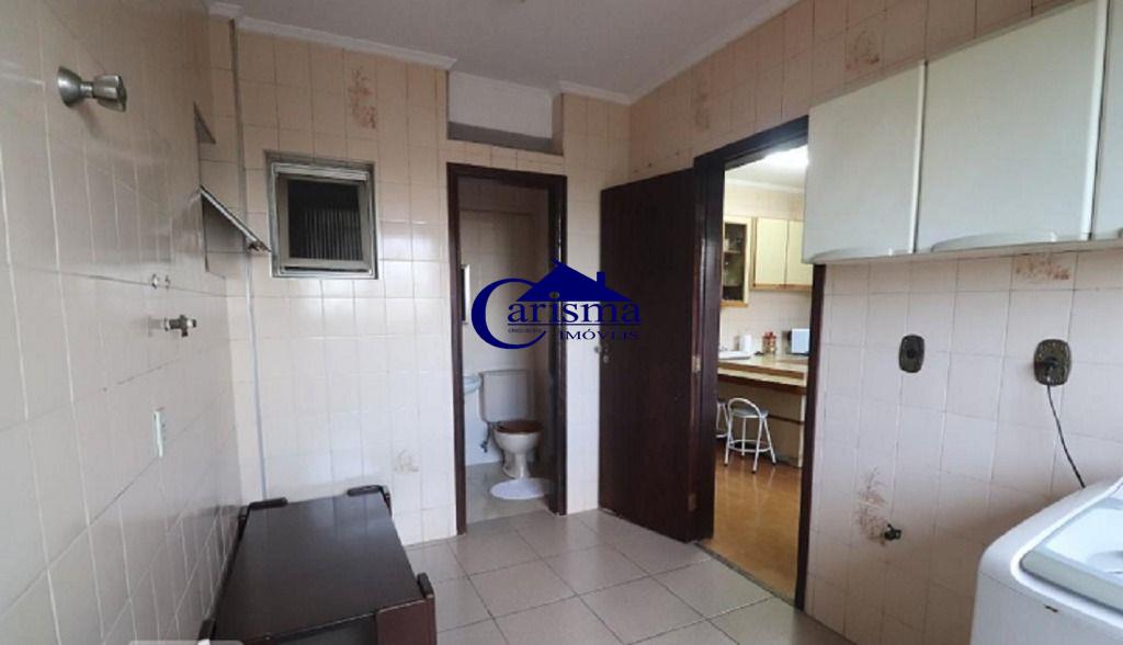 Apartamento à venda com 3 quartos, 130m² - Foto 13