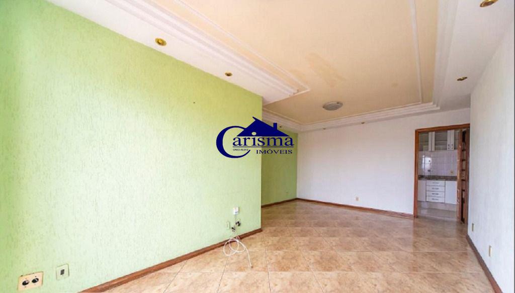 Apartamento à venda com 3 quartos, 76m² - Foto 4