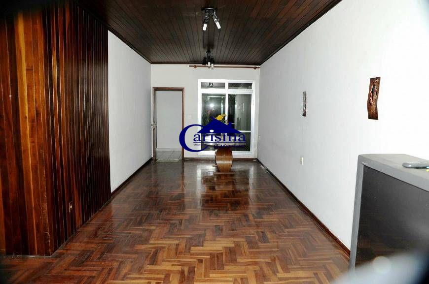 Casa à venda com 3 quartos, 228m² - Foto 2