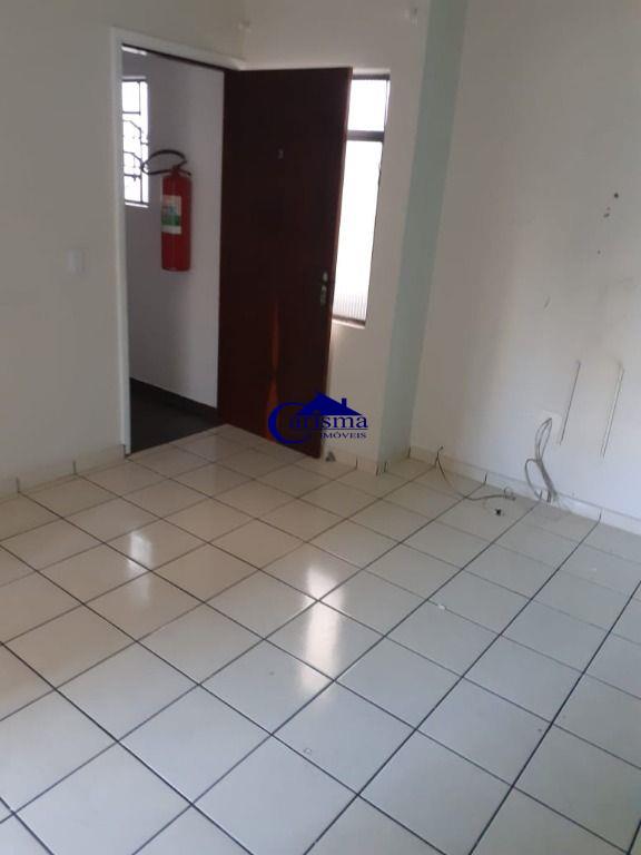 Apartamento à venda com 2 quartos, 62m² - Foto 1