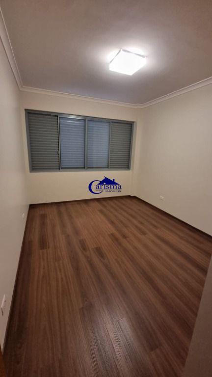 Apartamento à venda com 3 quartos, 104m² - Foto 1