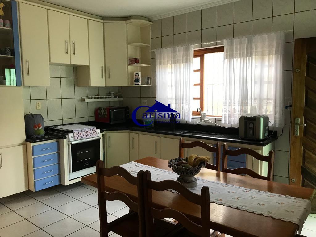 Sobrado à venda com 3 quartos, 309m² - Foto 2