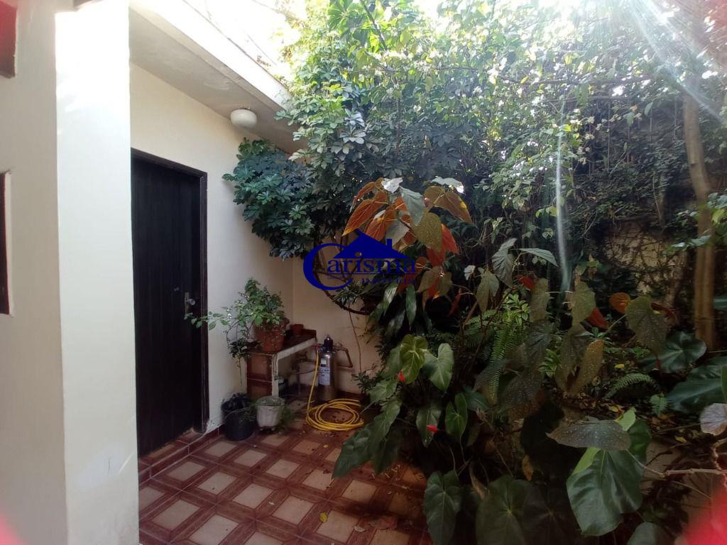 Sobrado à venda com 3 quartos, 200m² - Foto 25