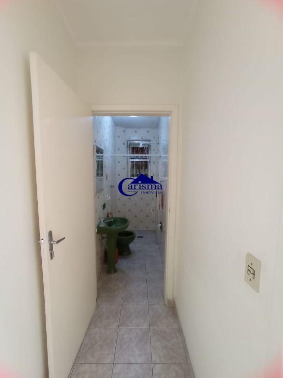 Sobrado à venda com 3 quartos, 200m² - Foto 18