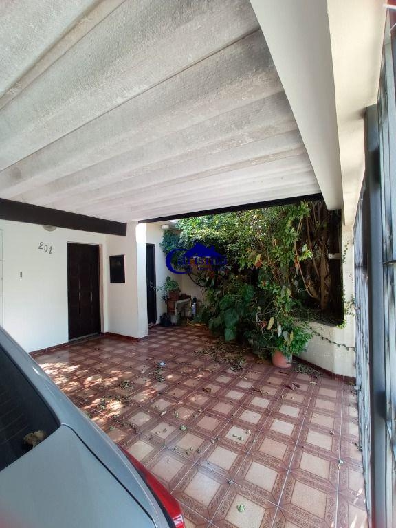 Sobrado à venda com 3 quartos, 200m² - Foto 24