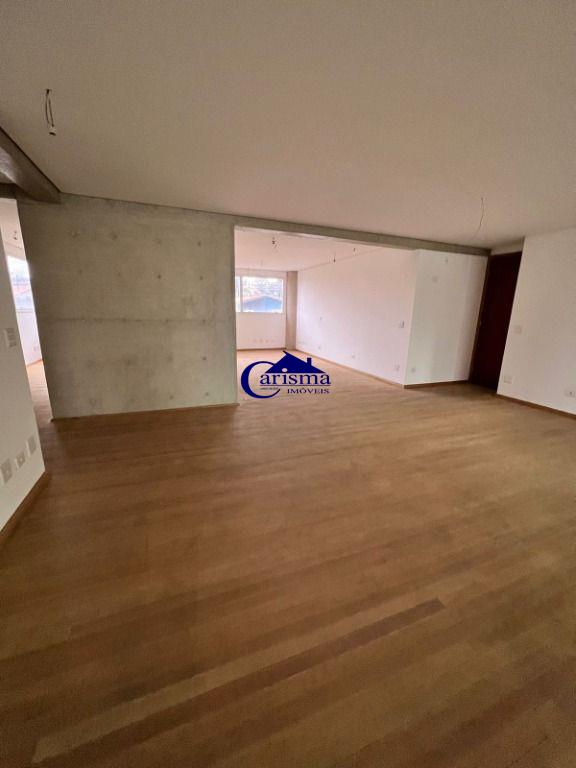 Apartamento à venda com 4 quartos, 275m² - Foto 2