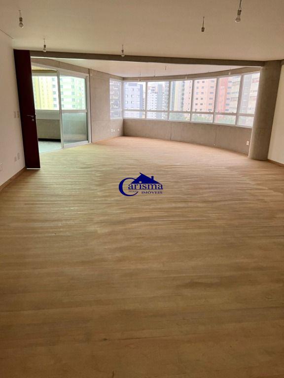 Apartamento à venda com 4 quartos, 275m² - Foto 1