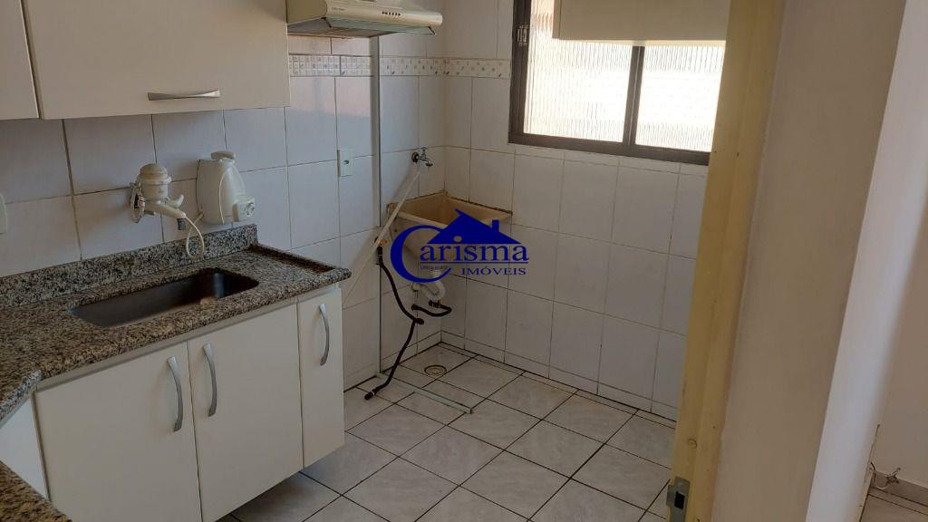 Apartamento à venda com 2 quartos, 44m² - Foto 11