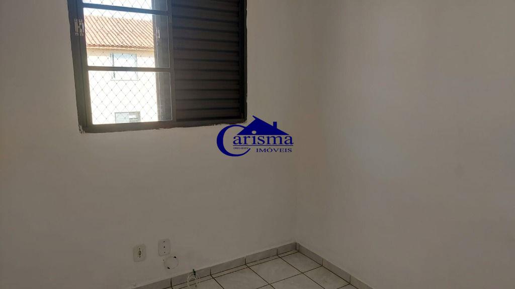 Apartamento à venda com 2 quartos, 44m² - Foto 8