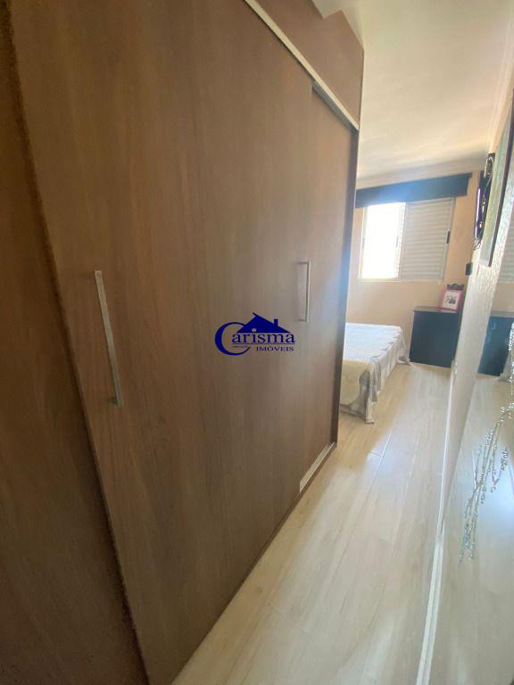 Apartamento à venda com 3 quartos, 71m² - Foto 13