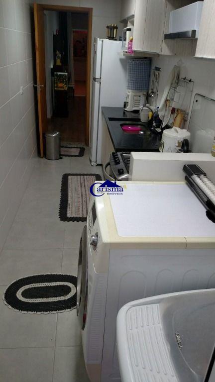 Apartamento à venda com 2 quartos, 60m² - Foto 10