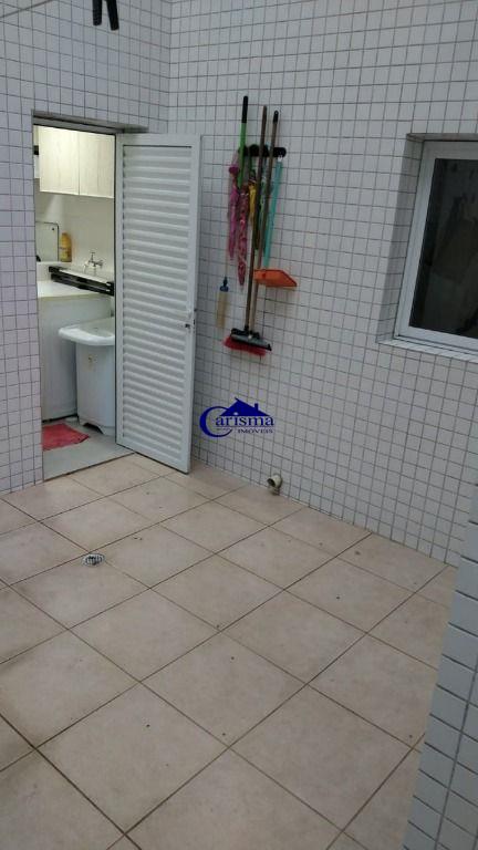 Apartamento à venda com 2 quartos, 60m² - Foto 15