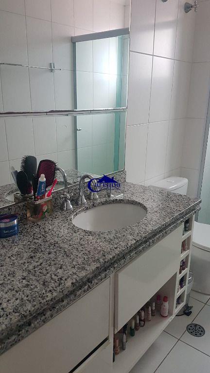 Apartamento à venda com 3 quartos, 143m² - Foto 1