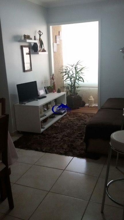 Apartamento à venda com 3 quartos, 60m² - Foto 2