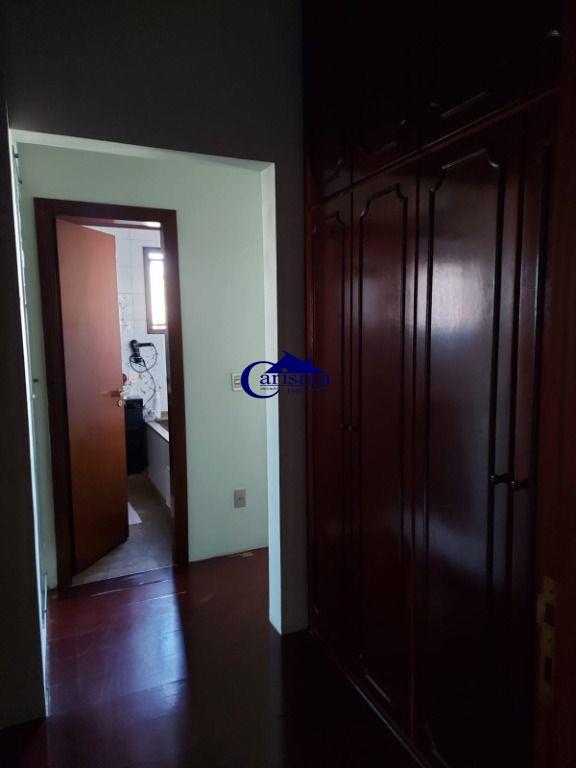 Apartamento à venda com 4 quartos, 200m² - Foto 3