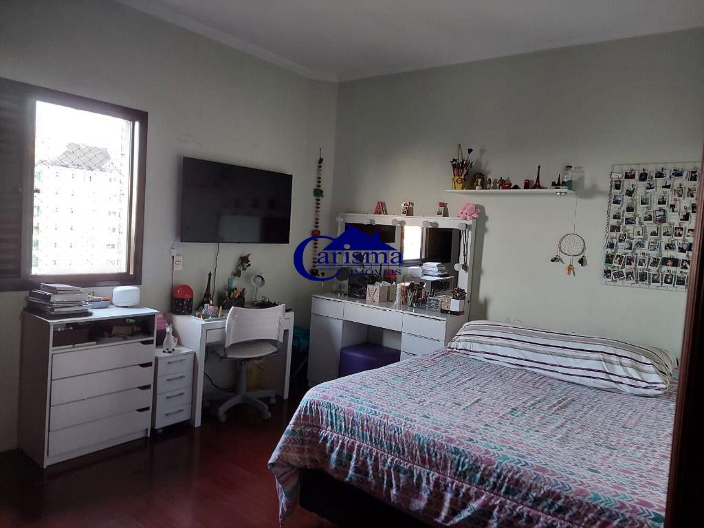 Apartamento à venda com 4 quartos, 200m² - Foto 7