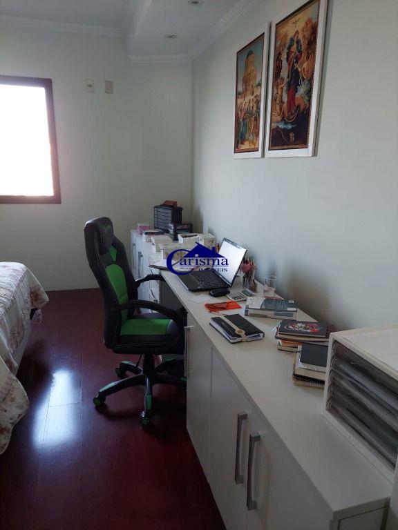 Apartamento à venda com 4 quartos, 200m² - Foto 2