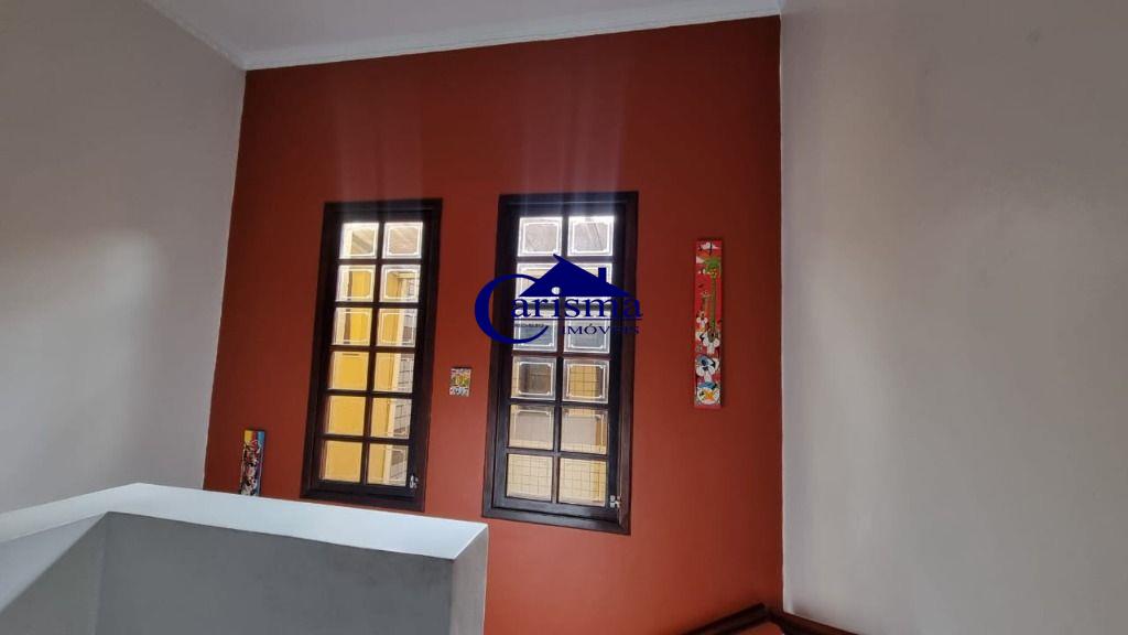 Sobrado à venda com 3 quartos, 264m² - Foto 14