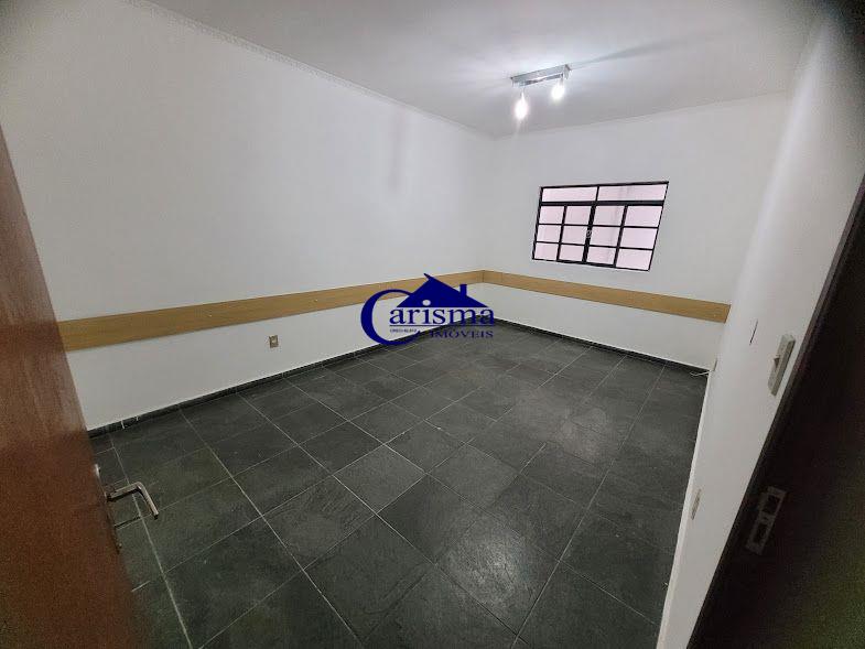 Sobrado à venda com 4 quartos, 276m² - Foto 9