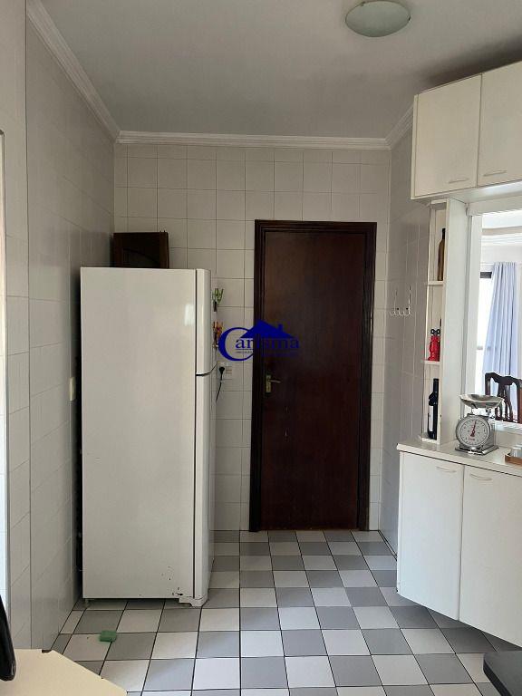 Apartamento à venda com 3 quartos, 82m² - Foto 8