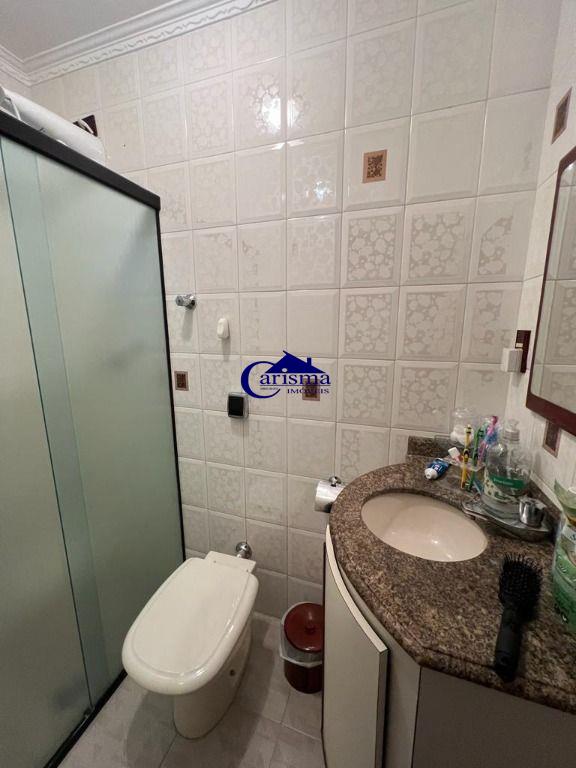 Sobrado à venda com 2 quartos, 220m² - Foto 16