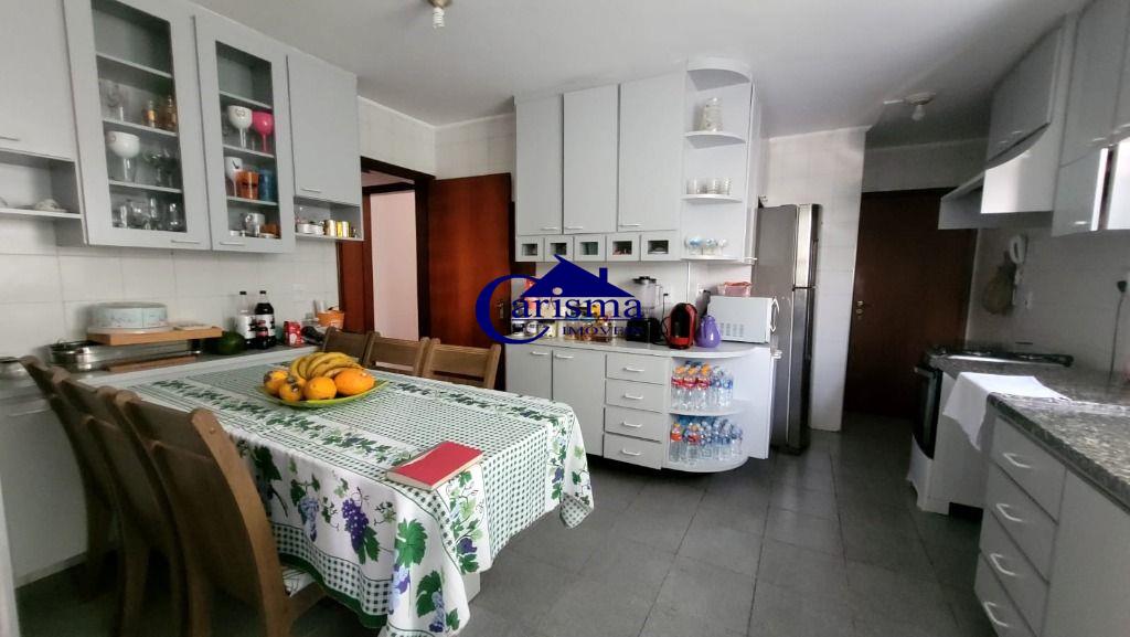 Apartamento à venda com 3 quartos, 126m² - Foto 2