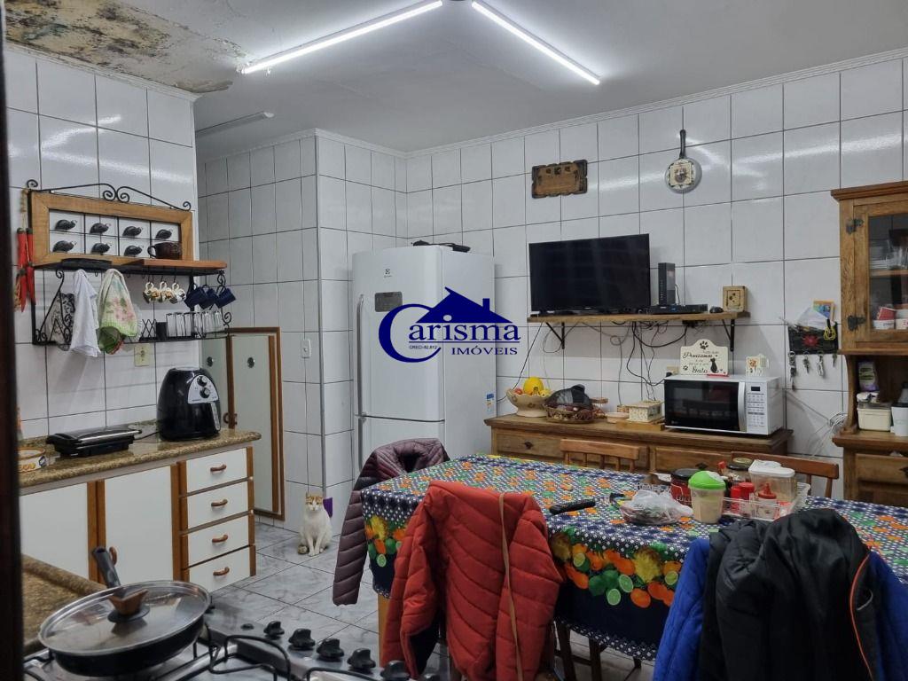 Sobrado à venda com 2 quartos, 154m² - Foto 4