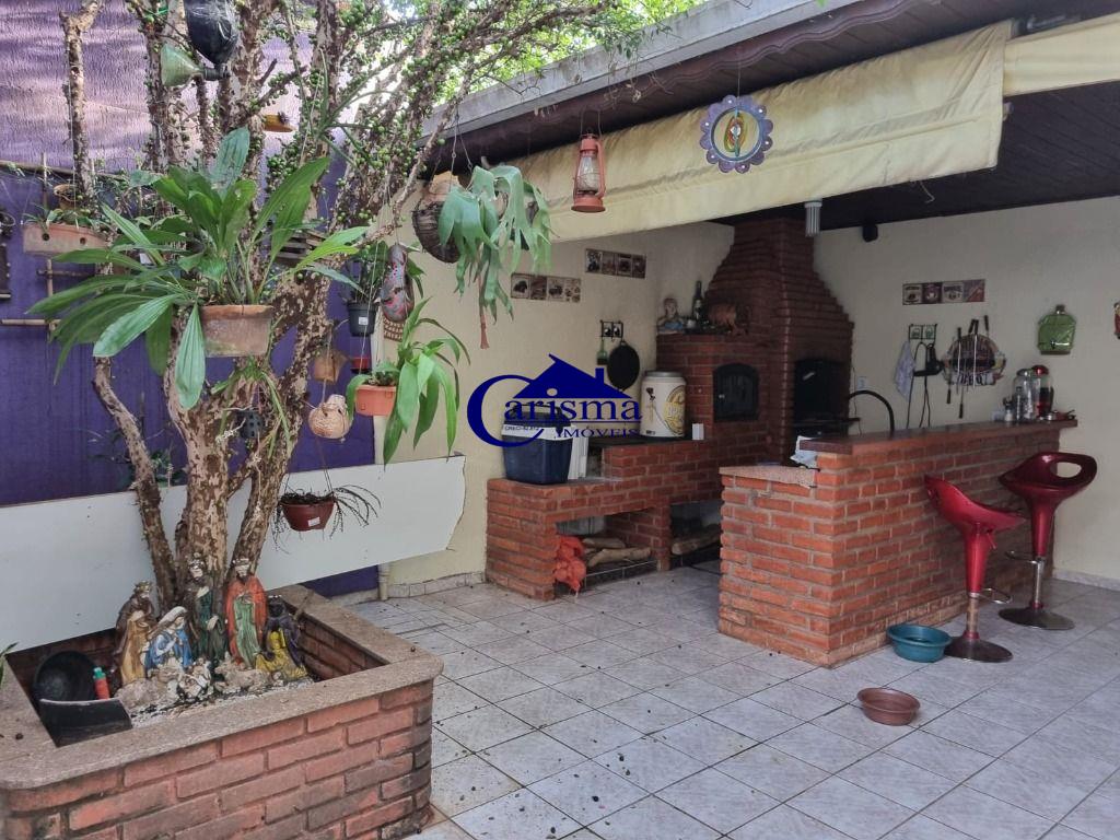 Sobrado à venda com 2 quartos, 154m² - Foto 2