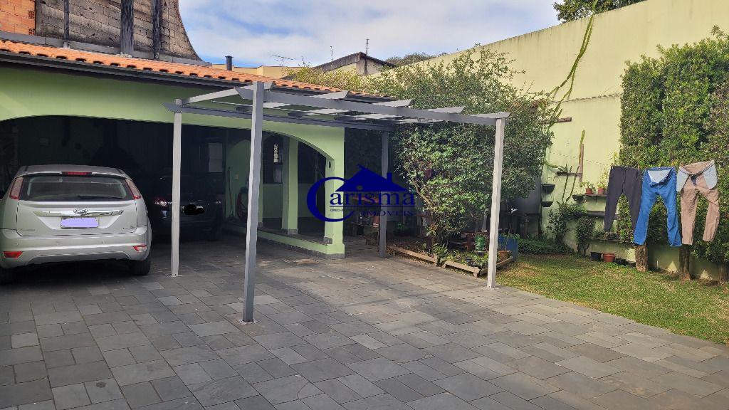 Casa à venda com 3 quartos, 221m² - Foto 17