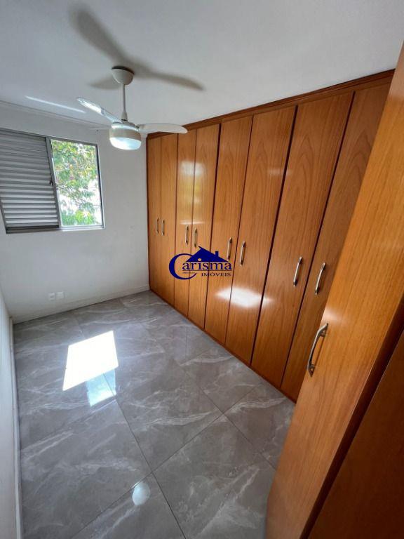 Apartamento à venda com 3 quartos, 64m² - Foto 10