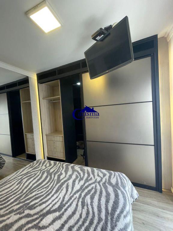 Apartamento à venda com 3 quartos, 220m² - Foto 31