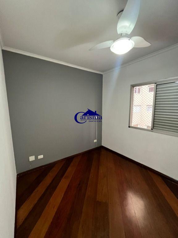 Apartamento à venda com 2 quartos, 68m² - Foto 11