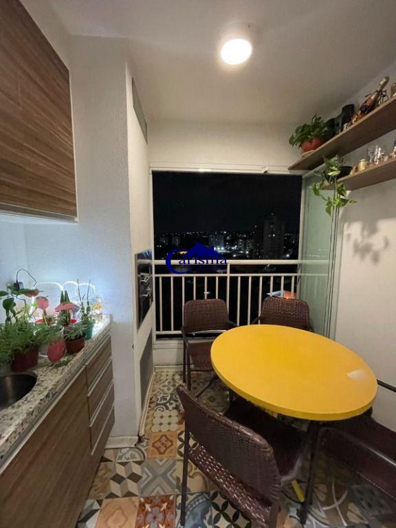 Apartamento à venda com 2 quartos, 67m² - Foto 18