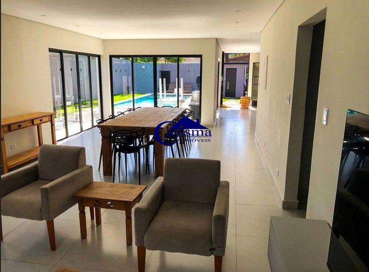 Sobrado à venda com 6 quartos, 300m² - Foto 3