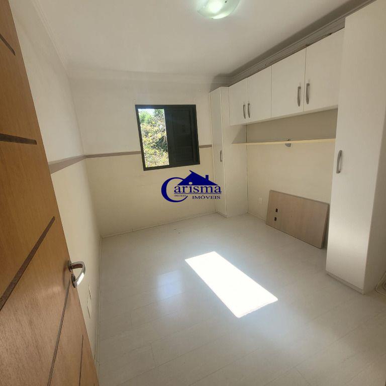 Apartamento à venda com 2 quartos, 70m² - Foto 9