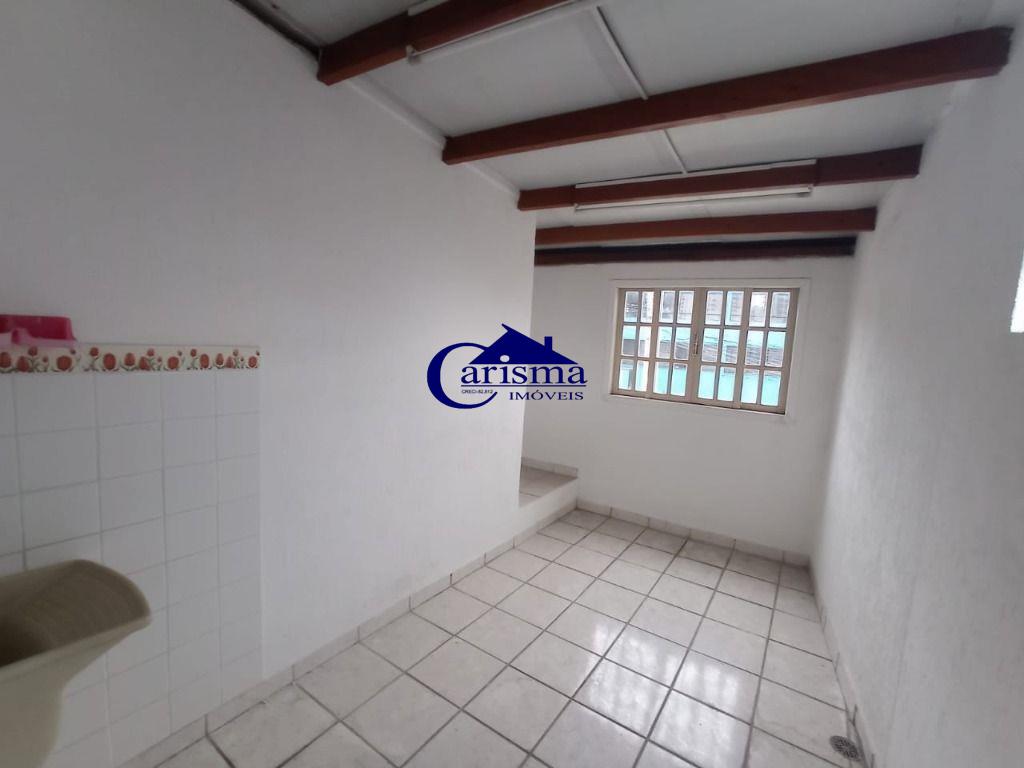 Casa para alugar com 1 quarto, 80m² - Foto 14