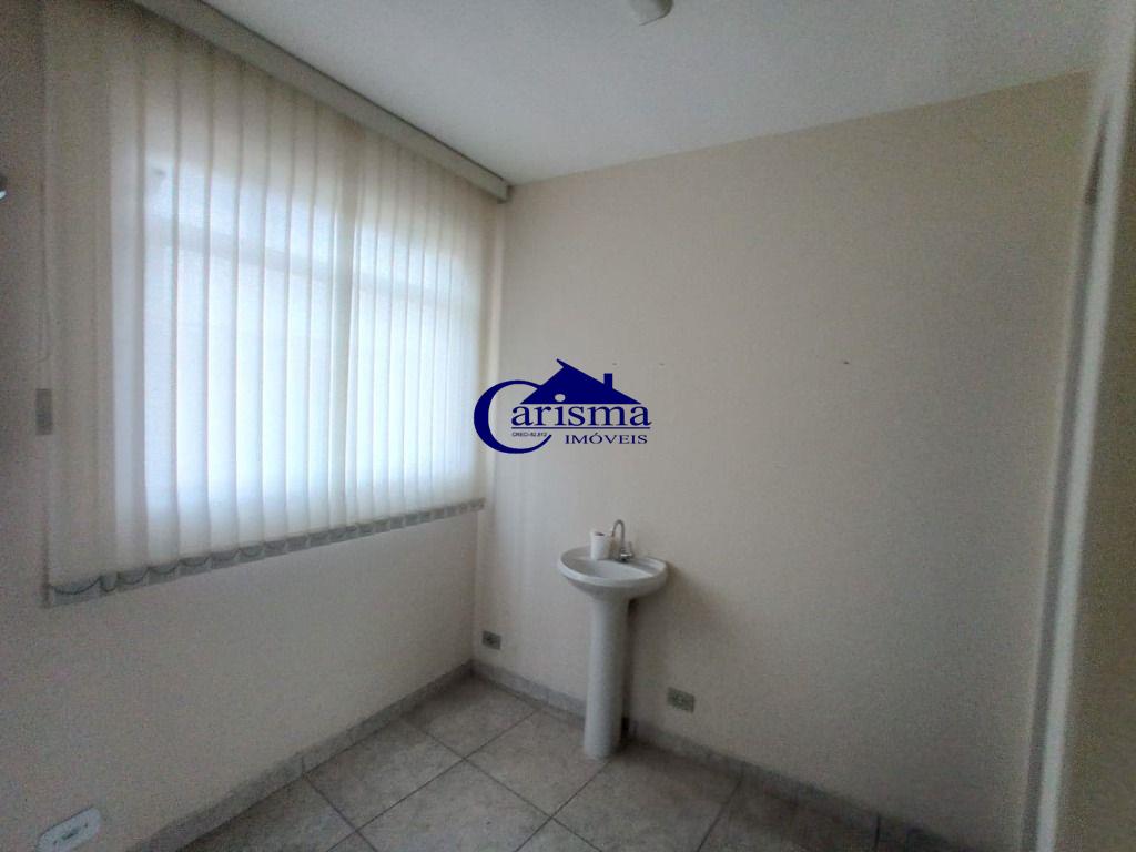 Casa para alugar com 1 quarto, 80m² - Foto 12