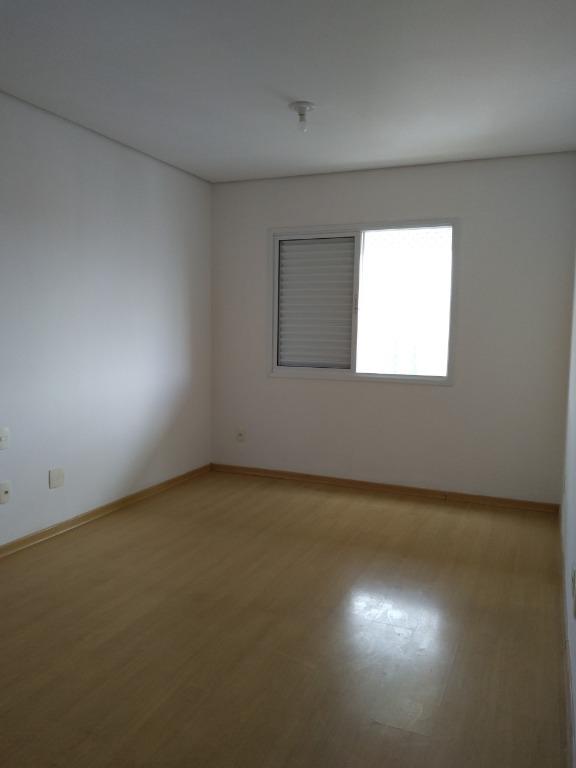 Apartamento para alugar com 4 quartos, 153m² - Foto 11