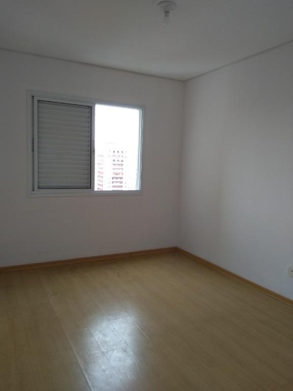 Apartamento para alugar com 4 quartos, 153m² - Foto 13