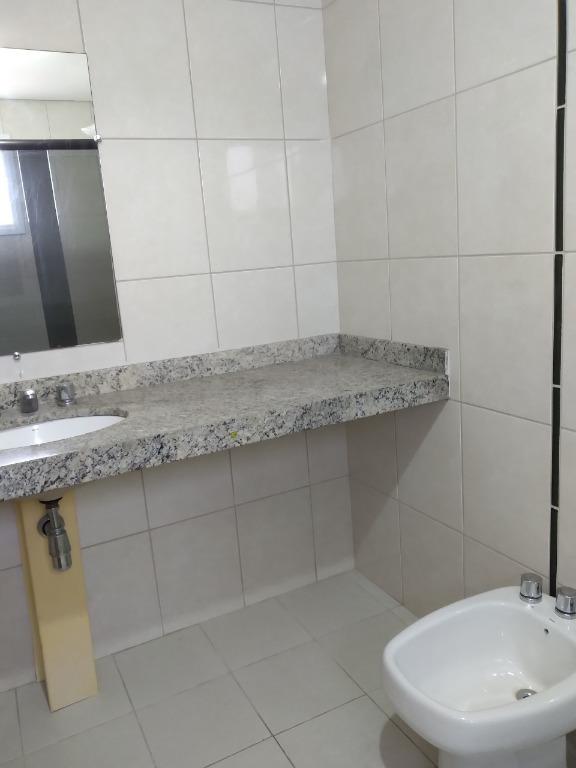 Apartamento para alugar com 4 quartos, 153m² - Foto 19