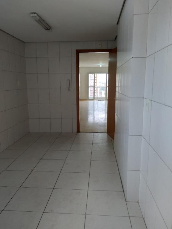 Apartamento para alugar com 4 quartos, 153m² - Foto 6