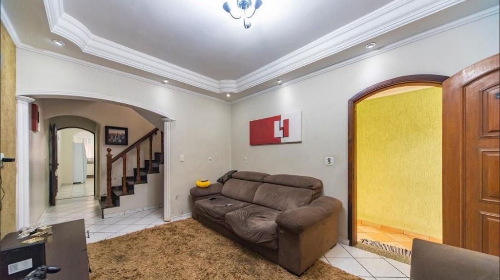 Sobrado para alugar com 3 quartos, 158m² - Foto 1