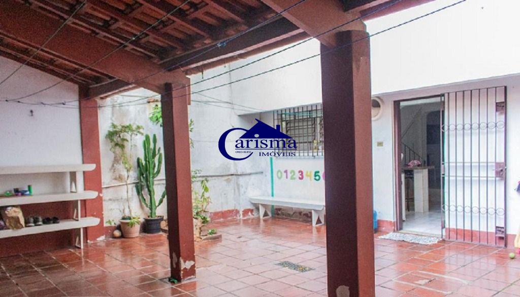 Casa para alugar com 3 quartos, 219m² - Foto 12