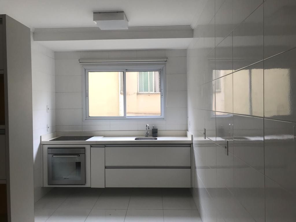 Apartamento para alugar com 3 quartos, 98m² - Foto 8