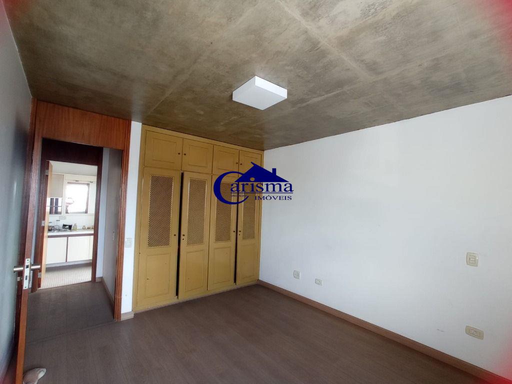 Apartamento para alugar com 3 quartos, 290m² - Foto 8