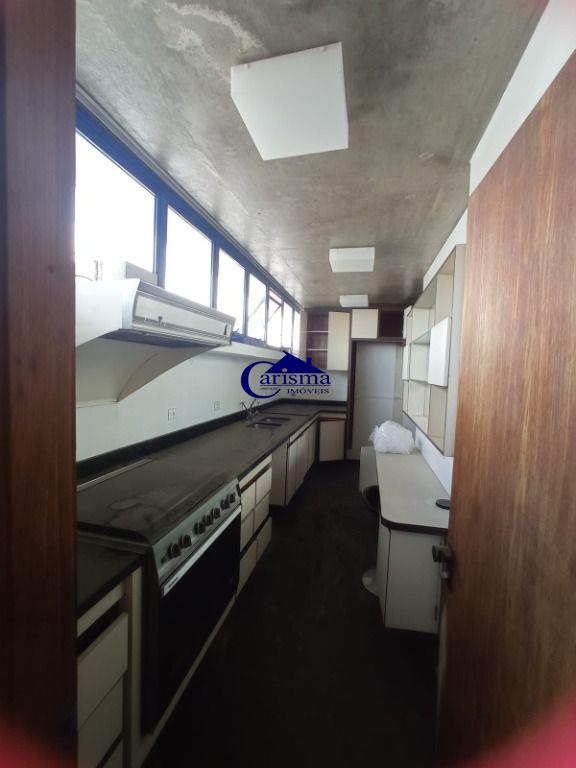 Apartamento para alugar com 3 quartos, 290m² - Foto 18