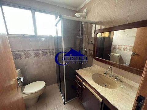 Apartamento para alugar com 3 quartos, 180m² - Foto 22