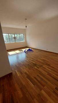 Casa para alugar com 3 quartos, 250m² - Foto 1